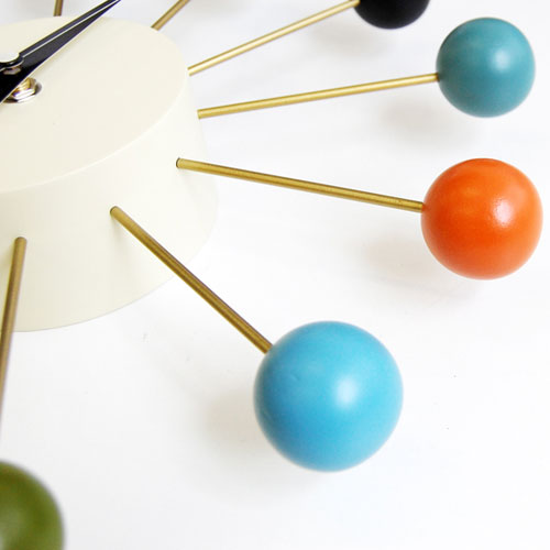 ミッドセンチュリーの定番デザインGeorge Nelson(ジョージ・ネルソン)のBall Clock(ボールクロック)