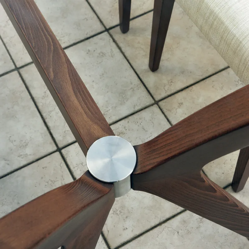 ガラスとウッドが織りなすモダンデザインダイニングテーブルCalligaris(カリガリス)「TOKYO(トーキョー)」のサイズ