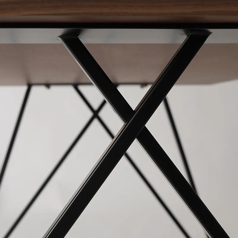 ウォールナットとブラックアイアンのナチュラルモダンダイニングテーブルCompass2(コンパス2)のデザイン